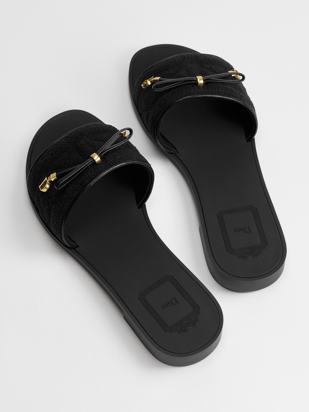 Dior Cannage Slide
Black Spongy Cannage
